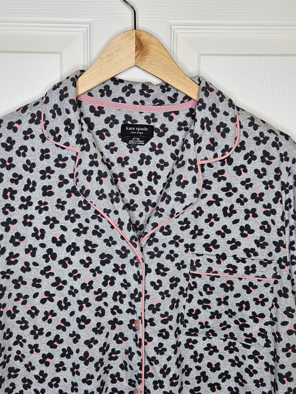 kate spade Gray Floral Print Shorts Pajama Set Pink Accents Summer Pajamas XL - Picture 4 of 16